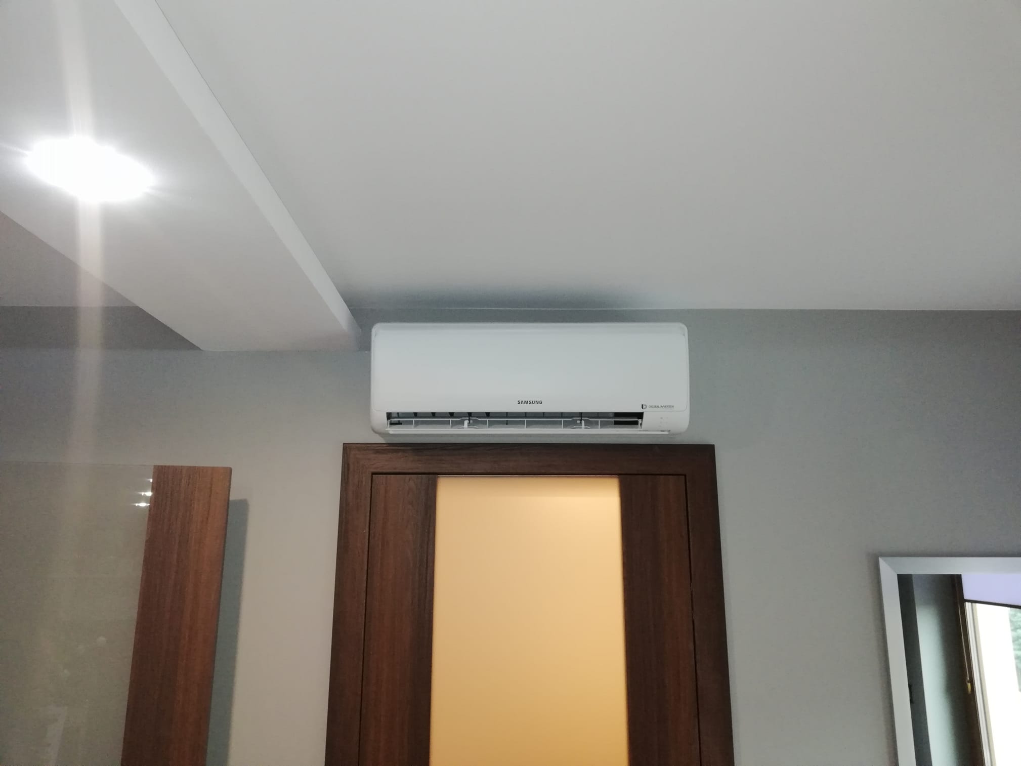 Klimatyzator Samsung Eco w sypialni